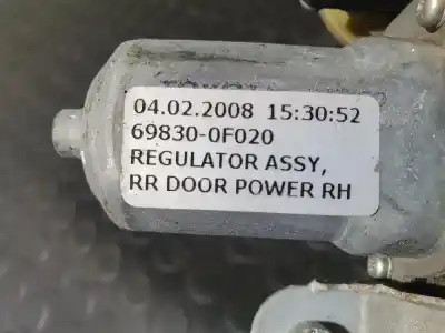 Peça sobressalente para automóvel em segunda mão elevador de vidros traseiro direito por toyota corolla verso (r1) 2.2 d-4d luna referências oem iam 698300f020