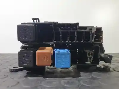 Peça sobressalente para automóvel em segunda mão caixa de fusíveis e relés por nissan terrano terrano.ii (r20) sport referências oem iam 71543024 25