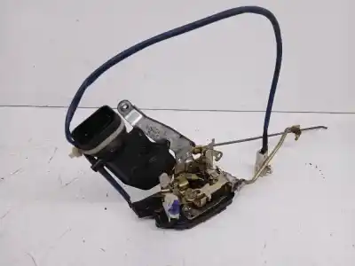 Second-hand car spare part left front door lock for toyota corolla (e11) 1.4 linea terra (3-ptas) oem iam references 