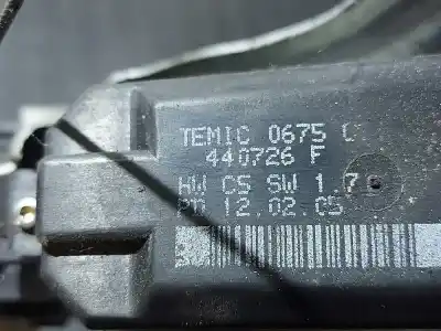 Peça sobressalente para automóvel em segunda mão elevador de vidros dianteira esquerda por renault scenic ii pack authentique 110 cv / 81 kw referências oem iam 440726  