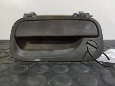 Pièce détachée automobile d'occasion poignée de porte avant gauche pour corsa combo corsa c familiar références oem iam 770