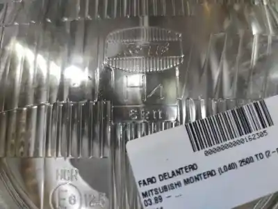 Автозапчасти б/у правая фара за MITSUBISHI MONTERO (L040) 2.5 Turbodiesel ссылки OEM IAM 6R11  