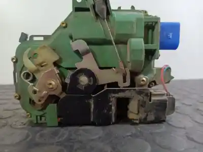 Second-hand car spare part left front door lock for seat ibiza (6l1) ibiza 6l1 oem iam references 