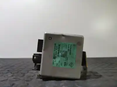 Автозапчастина б/у електронний модуль для renault clio ii fase ii b cb0 authentique посилання на oem iam 8200149673