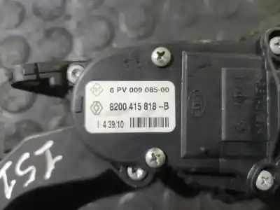 Автозапчастина б/у педаль акселератора для RENAULT LAGUNA II BG0 Authentique Посилання на OEM IAM 8200415818B  