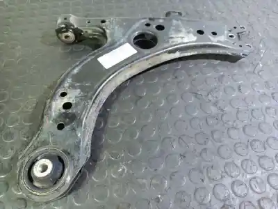Peça sobressalente para automóvel em segunda mão Braço De Suspensão Inferior Esquerdo Dianteiro por AUDI A3 (8P1) 1.8 TFSI Ambiente 160 CV / 118 KW Referências OEM IAM   