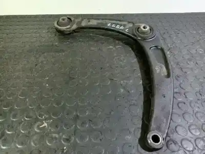 Peça sobressalente para automóvel em segunda mão braço de suspensão inferior esquerdo dianteiro por citroen c4 berlina collection referências oem iam   