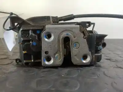 Second-hand car spare part left front door lock for renault clio iii exception 2 oem iam references   