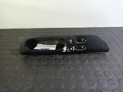 Second-hand car spare part left front power window switch for renault laguna ii (bg0) expression oem iam references 7700822333  