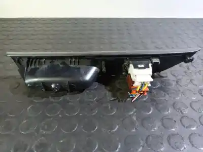 Second-hand car spare part left front power window switch for renault laguna ii (bg0) expression oem iam references 7700822333  