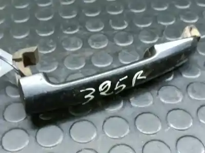 Second-hand car spare part exterior right front door handle for suzuki swift berlina mz gl 5ptas. oem iam references 