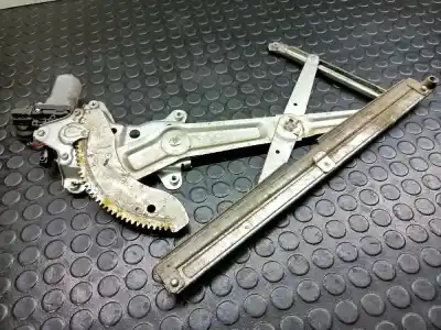 Second-hand car spare part driver left window regulator for suzuki swift berlina mz gl 5ptas. oem iam references   