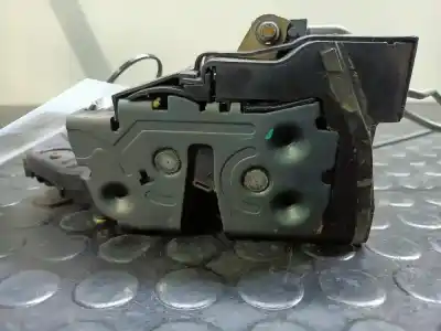 Second-hand car spare part left front door lock for mazda 3 berlina (bk) 1.6 crdt active oem iam references 240015003  