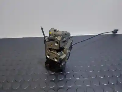 Second-hand car spare part left front door lock for renault clio iii business oem iam references   