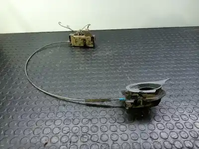 Peça sobressalente para automóvel em segunda mão fechadura da porta dianteira direita por ford fiesta berlina referências oem iam   