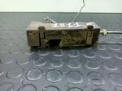 Peça sobressalente para automóvel em segunda mão fechadura da porta dianteira direita por ford fiesta berlina referências oem iam 