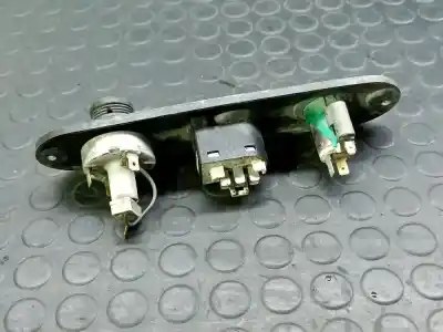 Second-hand car spare part windshiel wiper switch for land rover defender (ld) td5 90 s.w. black oem iam references 