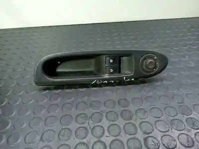 Автозапчасти б/у выключатель левого переднего окна за renault clio ii fase ii b cb0 authentique ссылки oem iam 8200084003  