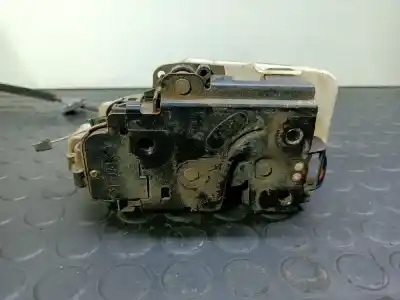 Peça sobressalente para automóvel em segunda mão fechadura da porta traseira direita por volkswagen passat berlina (3b2) comfortline referências oem iam 