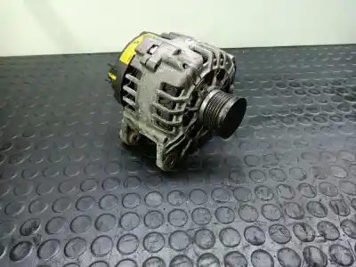 Автозапчастина б/у генератор для renault clio ii fase ii b cb0 authentique посилання на oem iam 746801  