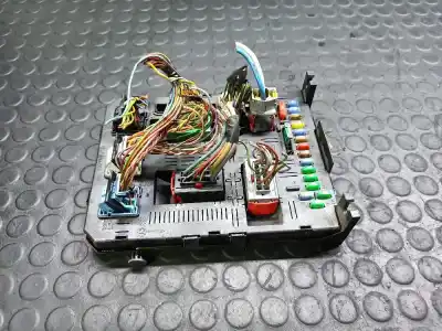 Peça sobressalente para automóvel em segunda mão caixa de fusíveis e relés por citroen c5 berlina lx (e) referências oem iam 9660105980