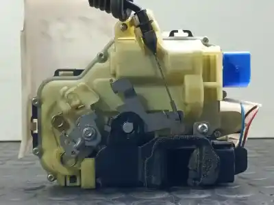 Second-hand car spare part left front door lock for volkswagen polo (9n3) 1.4 16v oem iam references 