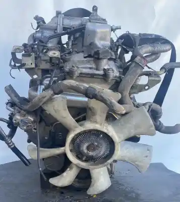 İkinci el araba yedek parçası KOMPLE MOTOR için NISSAN PRIMERA  OEM IAM referansları YD22  