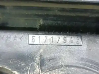 Pezzo di ricambio per auto di seconda mano Luce Di Coda Interna Destra per FIAT STILO MULTI WAGON (192) 1.9 Multijet 120 Dynamic Riferimenti OEM IAM 51717942  