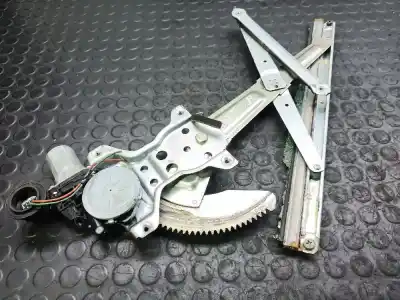 Second-hand car spare part passenger side right window regulator for suzuki swift berlina mz gl 5ptas. oem iam references   