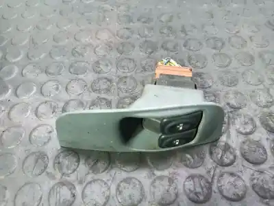 Second-hand car spare part left front power window switch for renault clio ii fase ii (b/cb0) clio oem iam references   