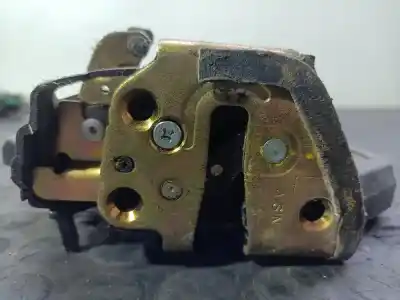 Peça sobressalente para automóvel em segunda mão fechadura da porta traseira esquerda por toyota corolla (e12) 1cdf referências oem iam 