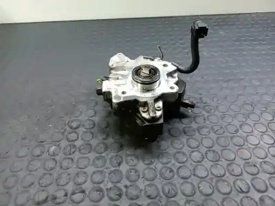 Recambio de automóvil de segunda mano de Bomba Inyeccion para KIA CARENS 2.0 CRDi EX Monovolumen referencias OEM IAM 3310027400  0445010121