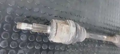 Peça sobressalente para automóvel em segunda mão transmissão traseira direita por nissan serena (c23m) 2.0 se referências oem iam 