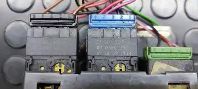 Peça sobressalente para automóvel em segunda mão comandos de alavanca por land rover discovery td5 e referências oem iam 03035020  03035013