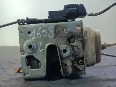 Second-hand car spare part left front door lock for audi a4 avant (b5) 1.9 tdi quattro oem iam references 8d1837015  