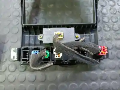 Peça sobressalente para automóvel em segunda mão moldagem por kia sorento 2.5 crdi concept referências oem iam 945003e160  