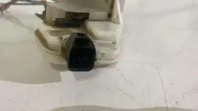 Second-hand car spare part left front door lock for mitsubishi l 200 k6 7 2500 td glx 4-ptas. oem iam references   