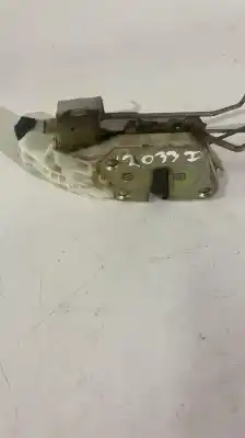 Second-hand car spare part left front door lock for mitsubishi l 200 k6 7 2500 td glx 4-ptas. oem iam references   