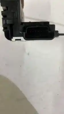 Peça sobressalente para automóvel em segunda mão fechadura da porta dianteira direita por peugeot 207 207 active hd referências oem iam   