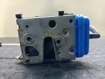 Pezzo di ricambio per auto di seconda mano serratura porta posteriore sinistra per audi 100 berlina (c4) europa riferimenti oem iam 