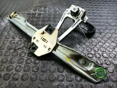 Second-hand car spare part rear left window regulator for renault clio ii fase ii 1.2 oem iam references 7700434303  