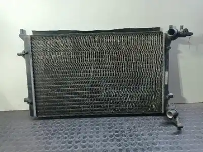 Pezzo di ricambio per auto di seconda mano Radiatore D Acqua per AUDI A3 (8P) A3 Riferimenti OEM IAM 1K0121251P  