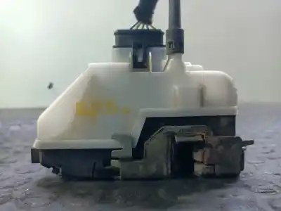 Second-hand car spare part left front door lock for citroen c2 collection oem iam references 52187680  