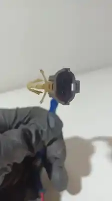 Peça sobressalente para automóvel em segunda mão elevador de vidros dianteiro direito por kia sorento 2.5 crdi concept referências oem iam 824023e000  