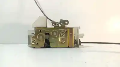 Peça sobressalente para automóvel em segunda mão fechadura da porta traseira esquerda por ford fiesta berlina referências oem iam 96fga2  