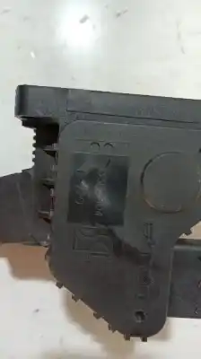 Pezzo di ricambio per auto di seconda mano pedale dell acceleratore per opel corsa d corsa d riferimenti oem iam 13305804  