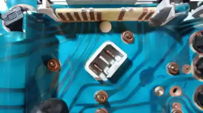 Peça sobressalente para automóvel em segunda mão quadrante por renault 19 hatchback b c53 gtr referências oem iam 3275946  