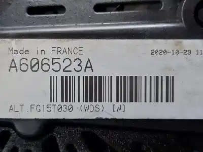 Second-hand car spare part Alternator for RENAULT MASTER II PHASE 2 BUS Bus 16 - plazas L3H2 Techo elevado OEM IAM references A606523A  