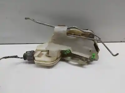 Second-hand car spare part front right door lock for mitsubishi l 200 k6 7 2500 td glx 4-ptas. oem iam references   