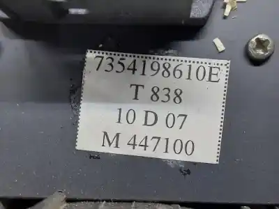 Peça sobressalente para automóvel em segunda mão interruptor 4 piscas - emergência por fiat i doblò (119) 1.3 16v multijet active com. (55kw) 75 cv / 55 kw referências oem iam 7354198610e  